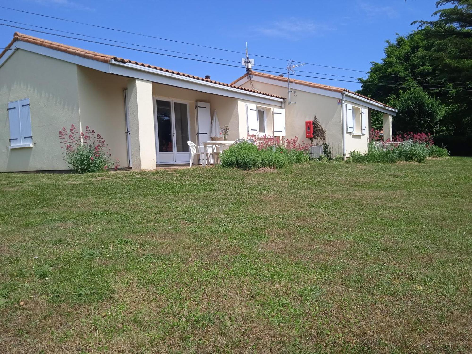 Hotel Olydea Le Lambon - Prailles-La-Couarde Exteriér fotografie